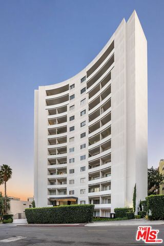 7250 Franklin Avenue 1204, Los Angeles, CA 90046