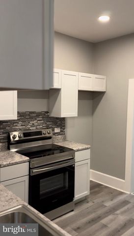 521 WINDSOR ST, Reading, PA 19601