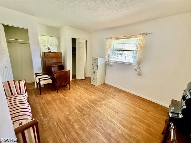 217 Oaklawn CT, Lehigh Acres, FL 33936