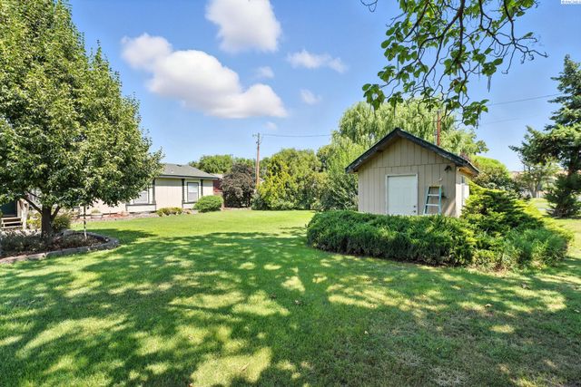 6802 E Pendleton Rd, Benton City, WA 99320