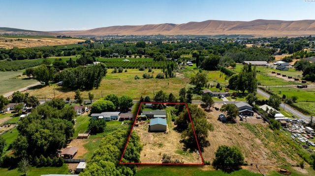 6802 E Pendleton Rd, Benton City, WA 99320
