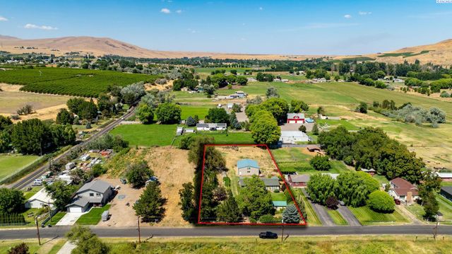 6802 E Pendleton Rd, Benton City, WA 99320