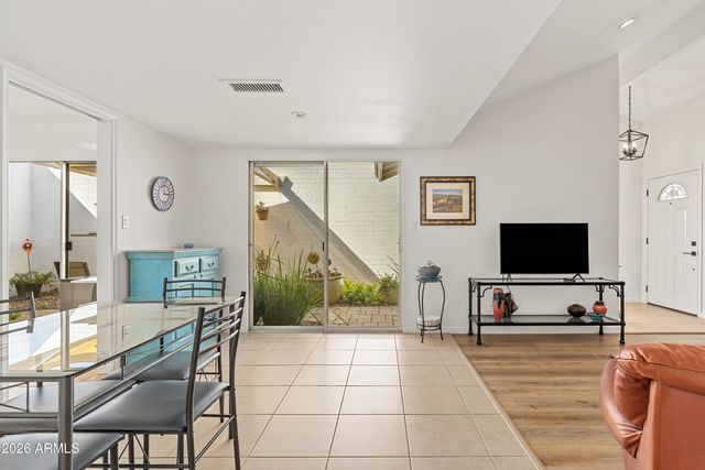 6644 N Majorca Lane E, Phoenix, AZ 85016