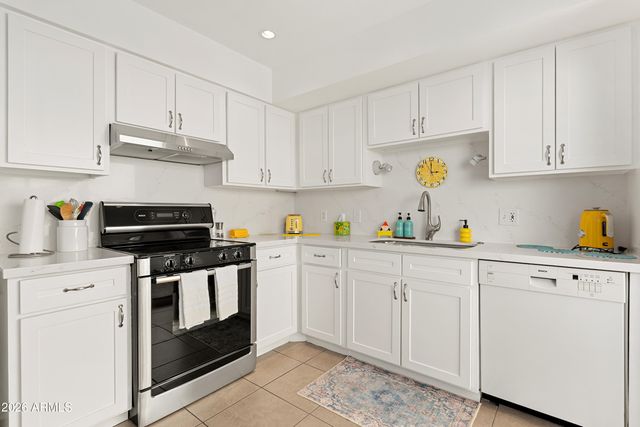 6644 N Majorca Lane E, Phoenix, AZ 85016