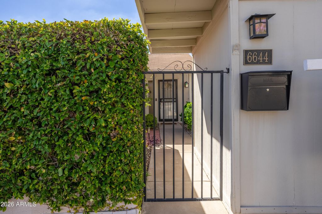 6644 N Majorca Lane E, Phoenix, AZ 85016 — photo 4