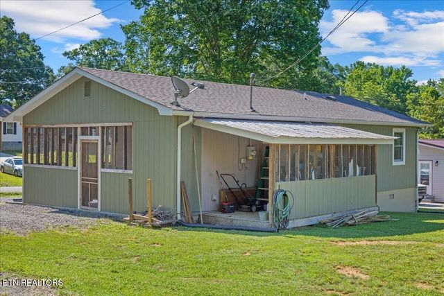 316 N Iowa Ave, Etowah, TN 37331