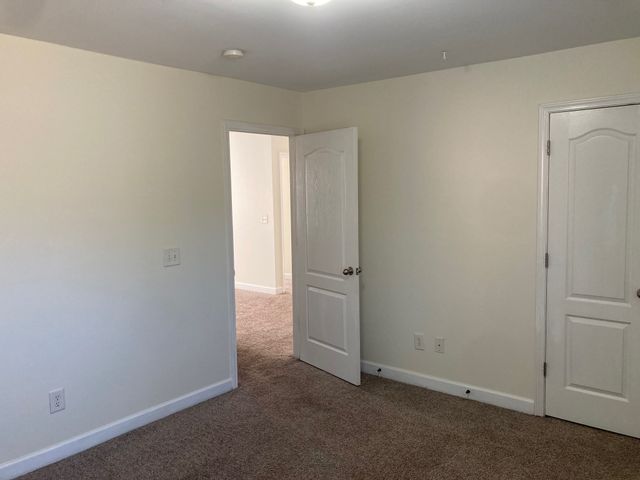 983 Acadia Ct, Gallatin, TN 37066