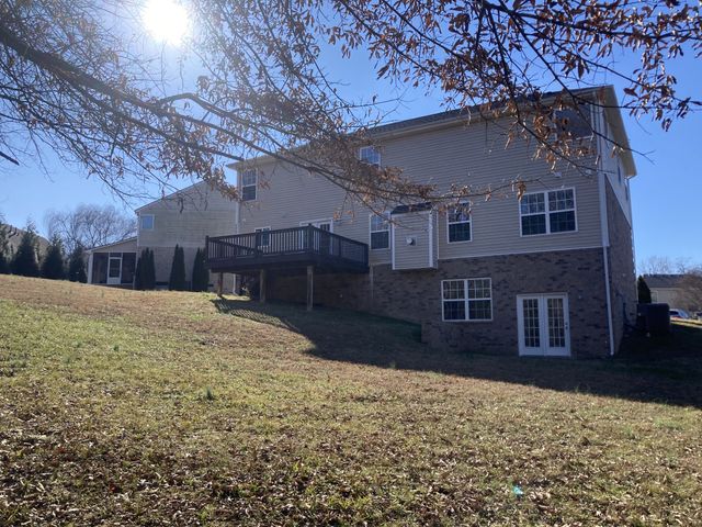 983 Acadia Ct, Gallatin, TN 37066