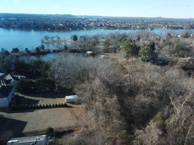 983 Acadia Ct, Gallatin, TN 37066