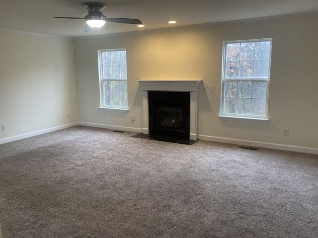 983 Acadia Ct, Gallatin, TN 37066