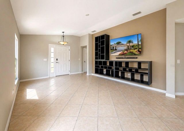 11537 CRESTLAKE VILLAGE DRIVE, Riverview, FL 33569