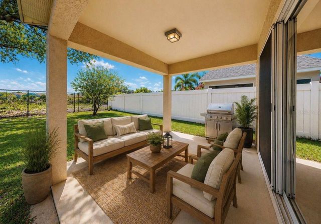 11537 CRESTLAKE VILLAGE DRIVE, Riverview, FL 33569