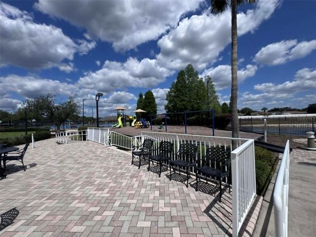 11537 CRESTLAKE VILLAGE DRIVE, Riverview, FL 33569