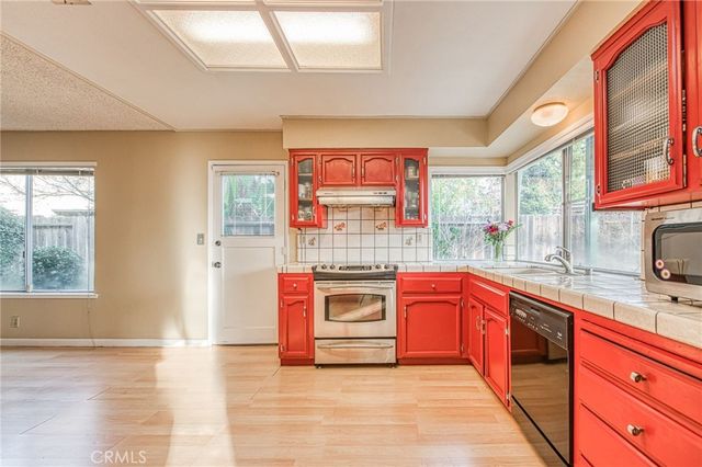 562 Sunset, Merced, CA 95340