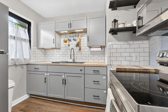 5698 Indianola Avenue, Worthington, OH 43085