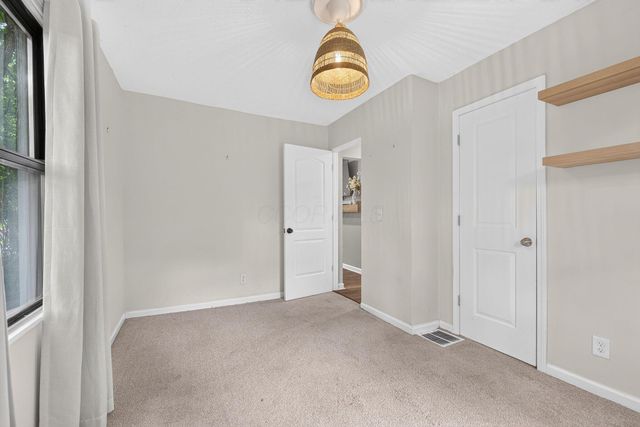 5698 Indianola Avenue, Worthington, OH 43085