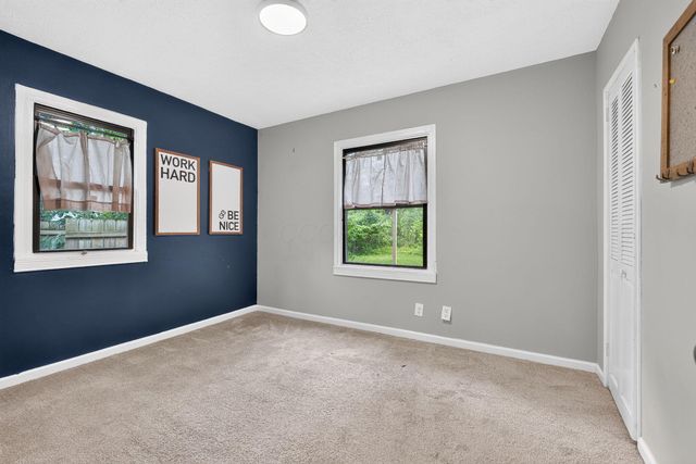 5698 Indianola Avenue, Worthington, OH 43085