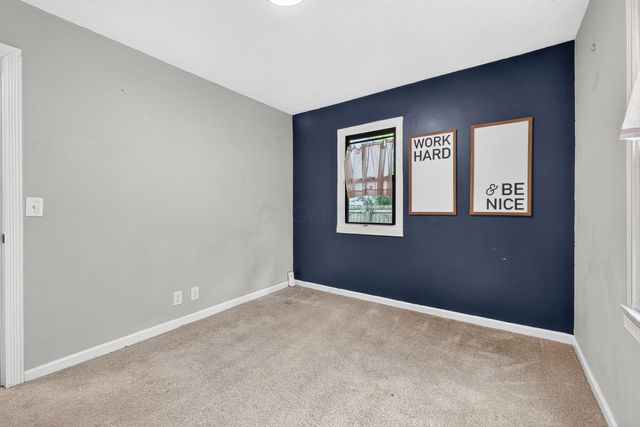 5698 Indianola Avenue, Worthington, OH 43085