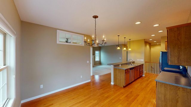 807 Maple Shade Drive, Holmen, WI 54636