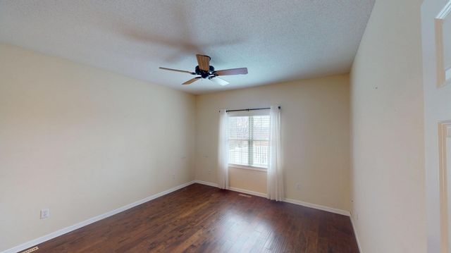 807 Maple Shade Drive, Holmen, WI 54636