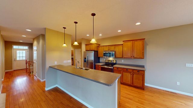 807 Maple Shade Drive, Holmen, WI 54636