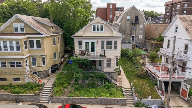 5 Douglas Ave 1, Somerville, MA 02145