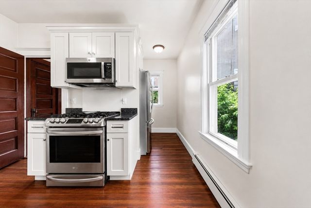 5 Douglas Ave 1, Somerville, MA 02145