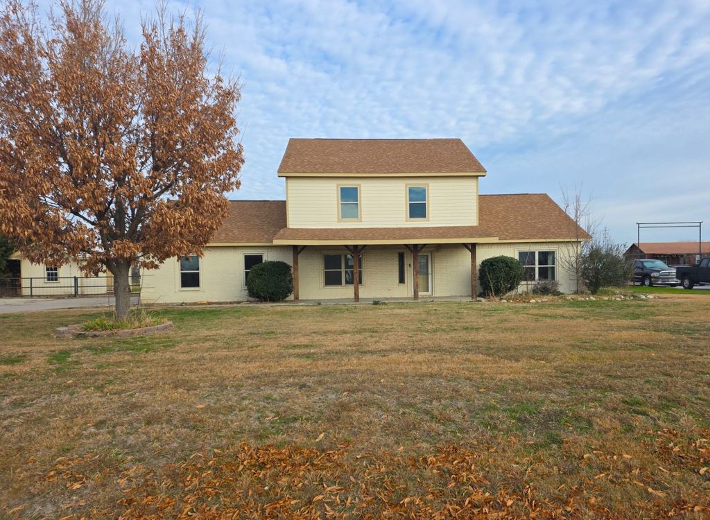 10456 Gentry Drive, Justin, TX 76247