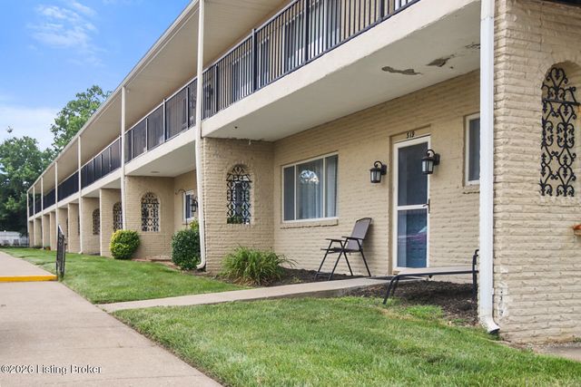316 Casa Bella Ct 316, Louisville, KY 40220