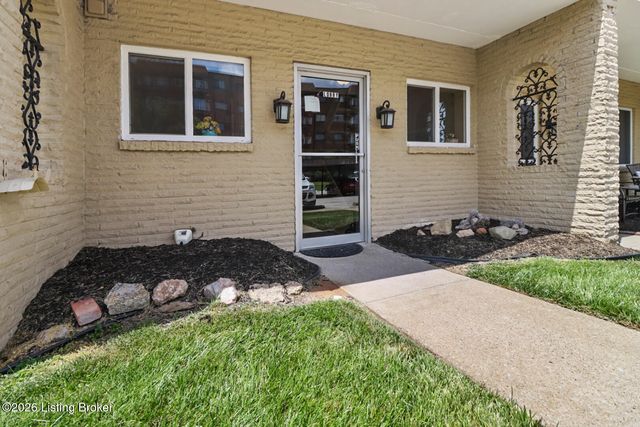 316 Casa Bella Ct 316, Louisville, KY 40220