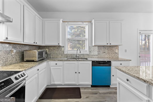 1140 Foxcroft Drive, Morrow, GA 30260