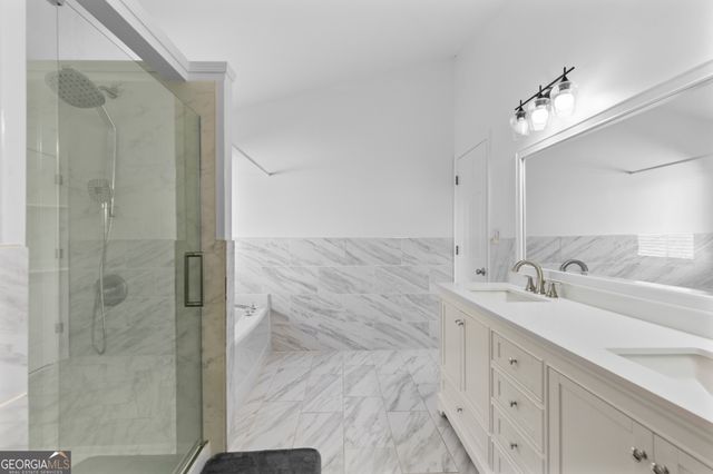 1140 Foxcroft Drive, Morrow, GA 30260