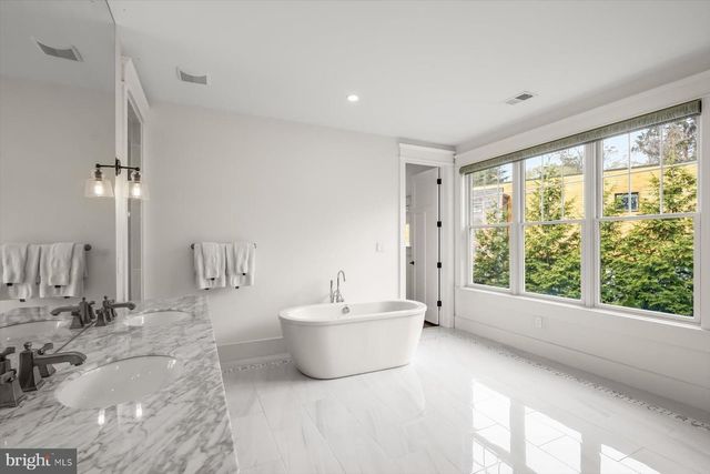 5915 ONONDAGA RD, Bethesda, MD 20816