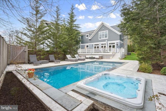 5915 ONONDAGA RD, Bethesda, MD 20816