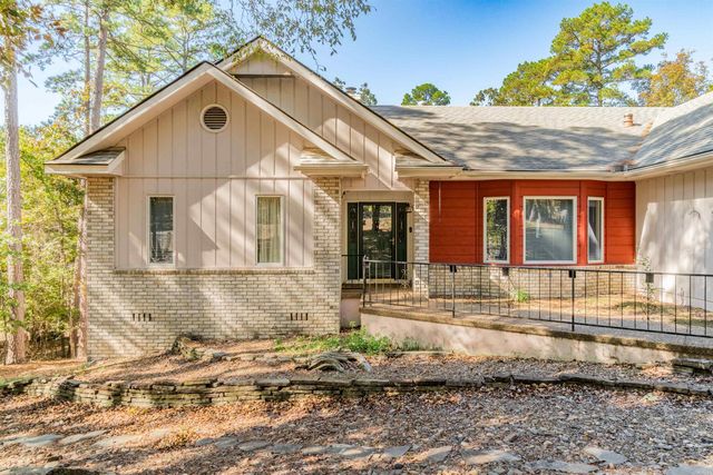 26 Sosegado Lane, Hot Springs Village, AR 71909