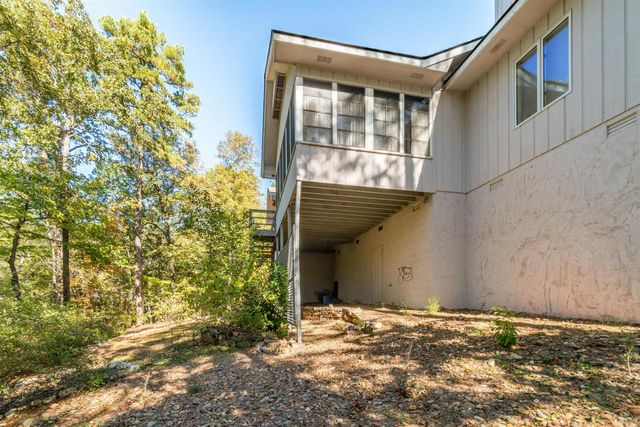 26 Sosegado Lane, Hot Springs Village, AR 71909