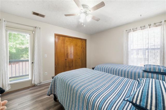 2184 Deep Woods Way, Marietta, GA 30062