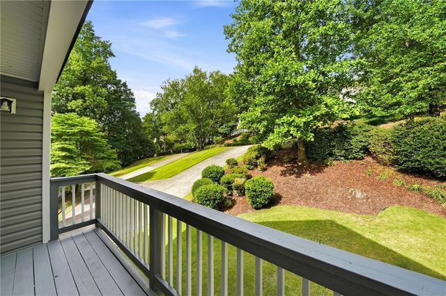 2184 Deep Woods Way, Marietta, GA 30062