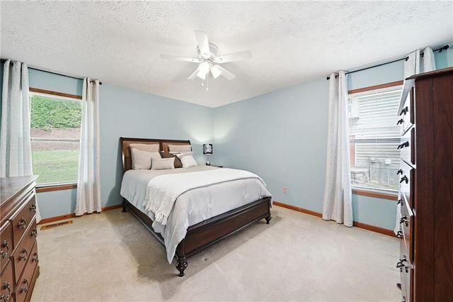 2184 Deep Woods Way, Marietta, GA 30062
