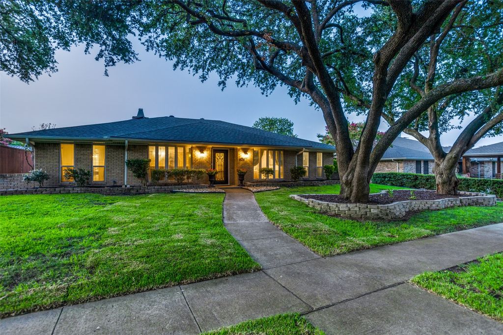 2625 Brennan Court, Plano, TX 75075