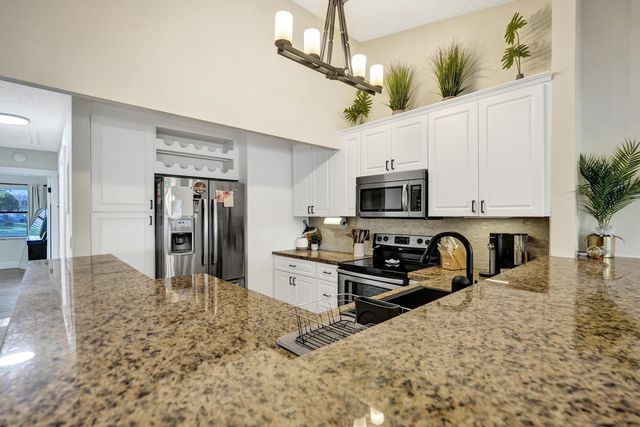 7826 NW 60th Street, Tamarac, FL 33321