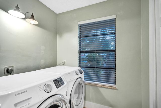 7826 NW 60th Street, Tamarac, FL 33321