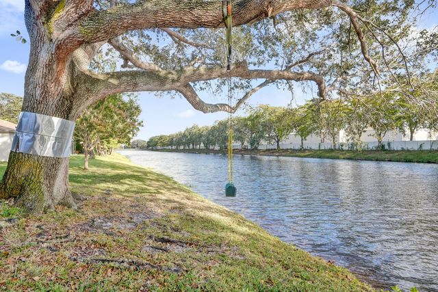 7826 NW 60th Street, Tamarac, FL 33321