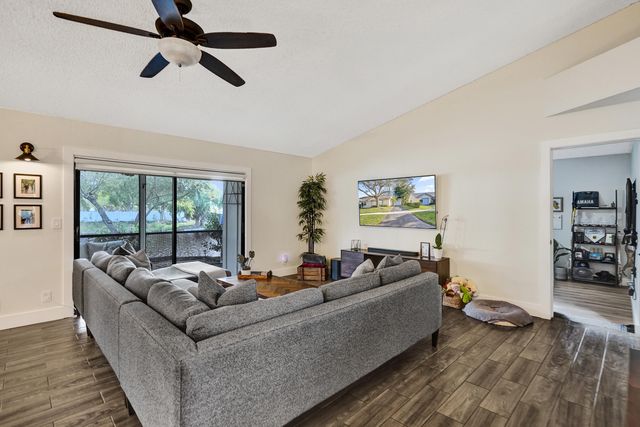 7826 NW 60th Street, Tamarac, FL 33321