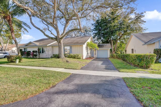 7826 NW 60th Street, Tamarac, FL 33321