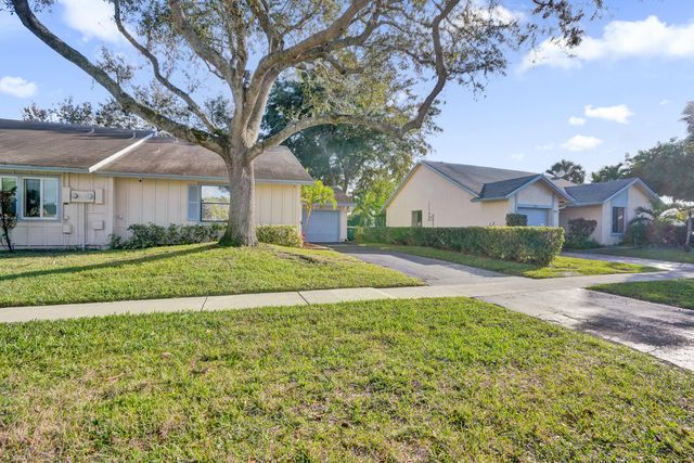 7826 NW 60th Street, Tamarac, FL 33321