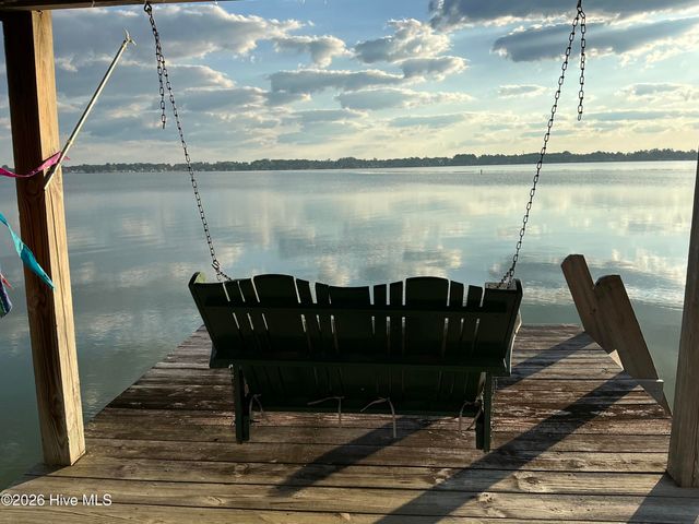 145 Maple Avenue, Elizabethtown, NC 28337