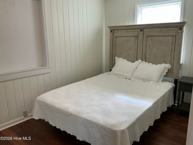 145 Maple Avenue, Elizabethtown, NC 28337