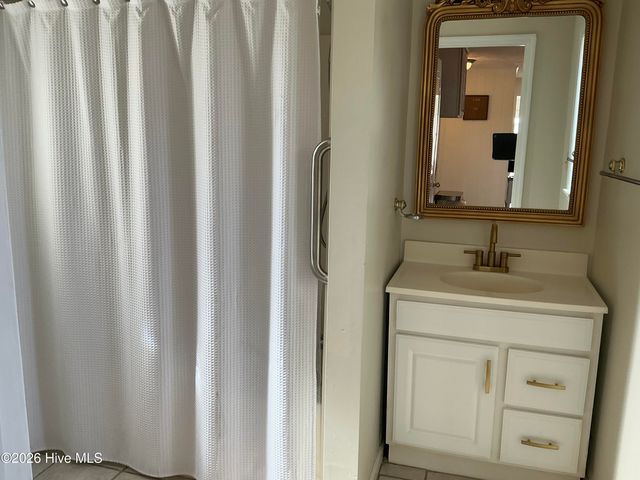 145 Maple Avenue, Elizabethtown, NC 28337