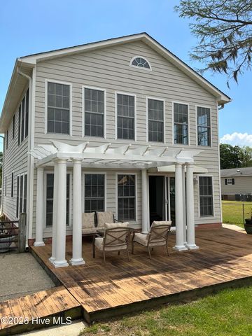 145 Maple Avenue, Elizabethtown, NC 28337